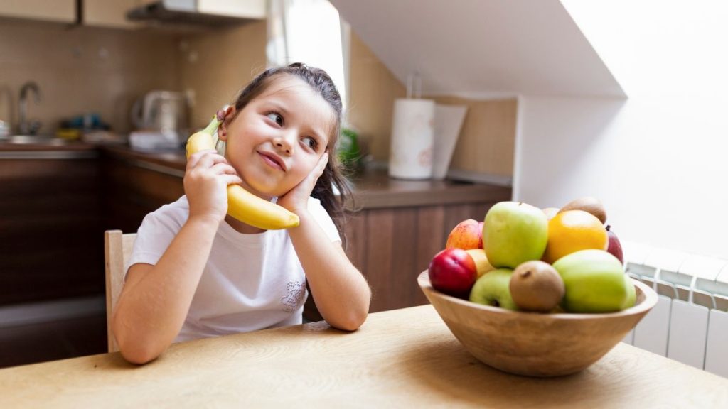 Educar o Paladar Infantil: Dicas Divertidas e Nutritivas. Descubra como educar o paladar infantil de forma divertida e nutritiva. Estratégias criativas para tornar a alimentação uma verdadeira experiência.